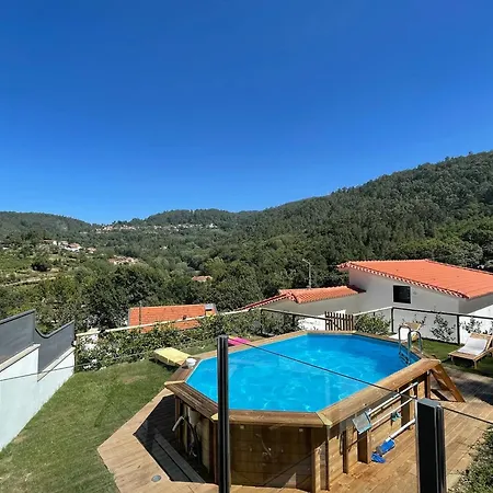 Ferienhaus Welcoming House With Pool In Lomba *