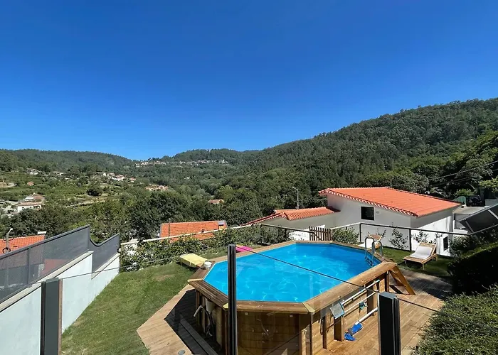 Ferienhaus Welcoming House With Pool In Lomba *